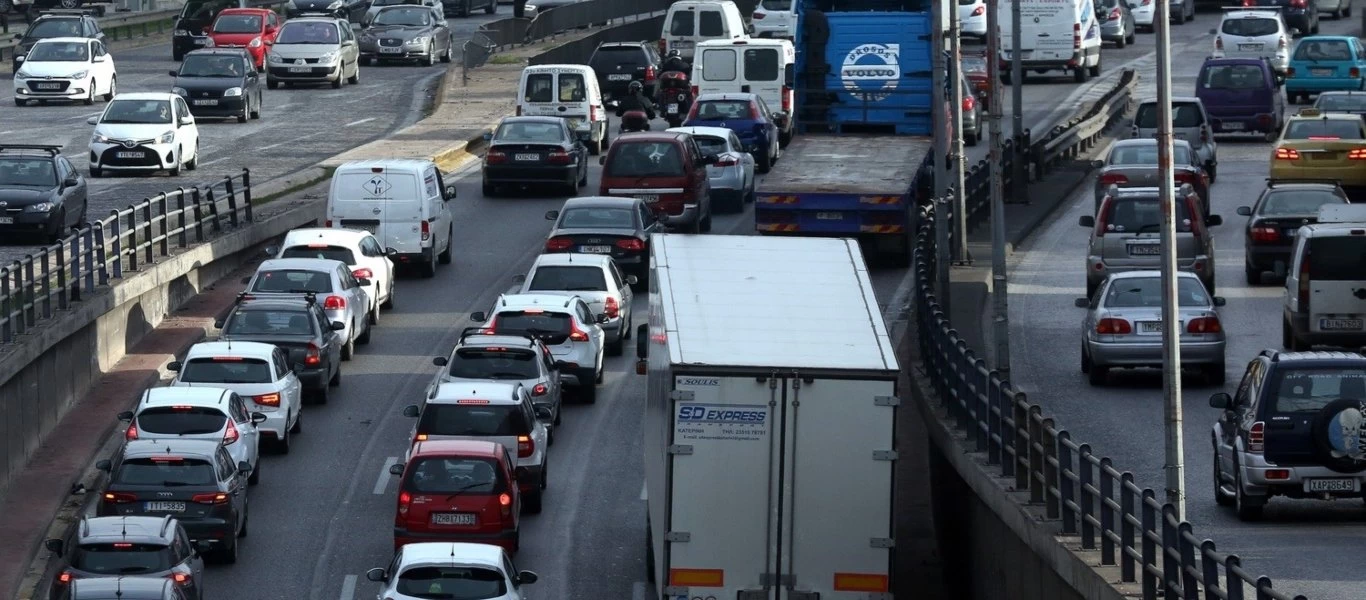 Προσωρινή διακοπή κυκλοφορίας σε πλατεία Συντάγματος, Παιανία και εθνική οδό Αθηνών - Λαμίας